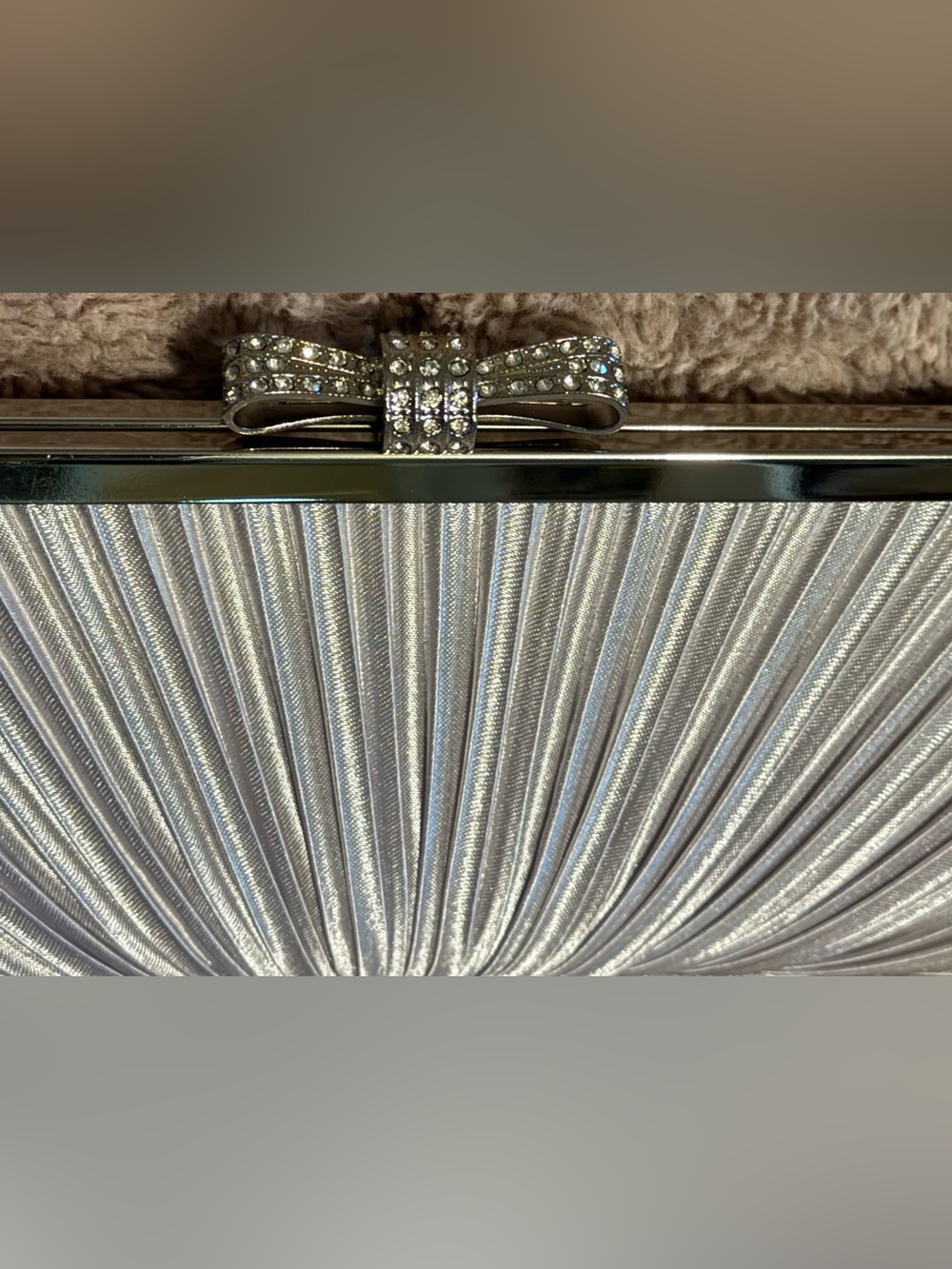 Charming Charlie Silver Pearl Textured Fan Fold Crystal Gems Bow Top Clutch - Picture 3 of 10